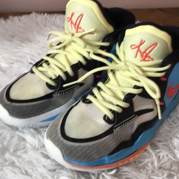 Nike Kids Kylie Infinity SE - Picture 6 of 12